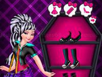 Princesses in monster high