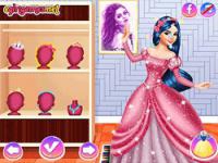 Jeu mobile Celebrities playing princesses